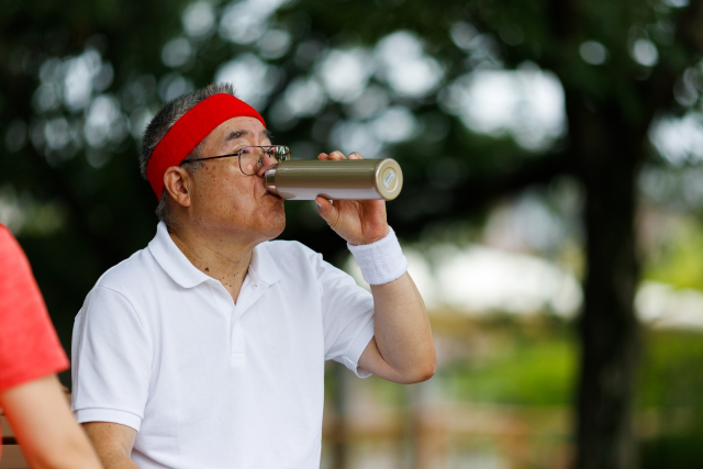 senior-man-hydration.png